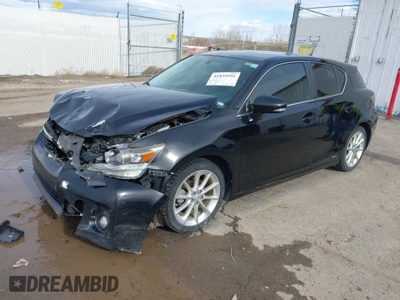 2013 Lexus CT 200h z VIN JTHKD5BH2D2131534, wystawiony jako IAAI lot #41859991 z przebiegiem 177 000 mil mil oraz . Historia ofert i sprzedaży dostępna na DreamBid. Obrazek 2.