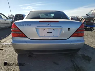 2000 Mercedes-Benz SLK-Class Kompressor with VIN WDBKK47F2YF150980, listed as a Copart auction lot 77537264 with 82,206 mi miles and Salvage Title. Bid and sale history available at carsss.com. Image 6.