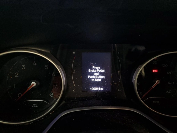2018 Jeep Compass Latitude with VIN 3C4NJDBB4JT250046, listed as a Copart auction lot 76878004 with 100,044 mi miles and Salvage Title. Bid and sale history available at carsss.com. Image 9.