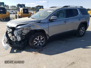 2023 GMC Acadia SLT z VIN 1GKKNML45PZ238906, wystawiony jako Copart lot #50701415 z przebiegiem 13 894 mil mil oraz Szkoda całkowita • Salvage title. Historia ofert i sprzedaży dostępna na DreamBid. Obrazek 1.