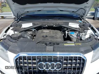 2014 Audi Q5 Premium Plus z VIN WA1LFAFP8EA081587, wystawiony jako IAAI lot #42195922 z przebiegiem 143 540 mil mil oraz . Historia ofert i sprzedaży dostępna na DreamBid. Obrazek 10.