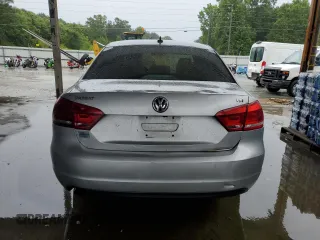 2015 Volkswagen Passat Limited Edition Edition z VIN 1VWAT7A32FC078796, wystawiony jako Copart lot #58763815 z przebiegiem 180 940 mil mil oraz Tytuł czysty. Historia ofert i sprzedaży dostępna na DreamBid. Obrazek 6.