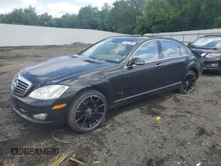 2007 Mercedes-Benz S 550 with VIN WDDNG71X77A123231, listed as a Copart auction lot 61627395 with 135,821 mi miles and Salvage title. Bid and sale history available at DreamBid. Image 1.