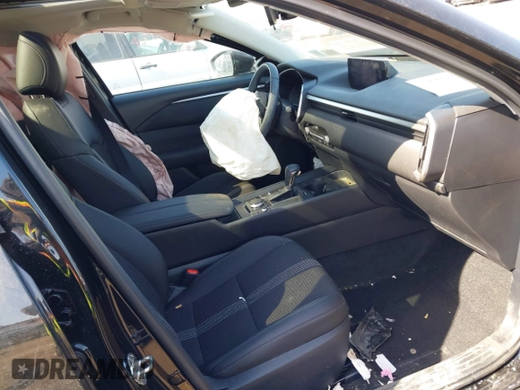 2025 Mazda CX-50 S Premium with VIN 7MMVABDM1SN314175, listed as a IAAI auction lot 41793171 with 7,839 mi miles and . Bid and sale history available at DreamBid. Image 5.