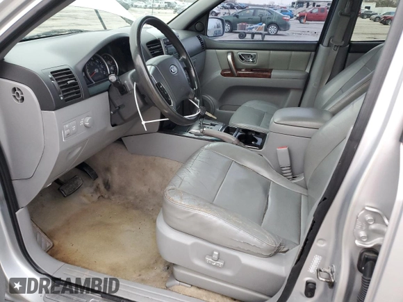 2007 Kia Sorento LX z VIN KNDJC736575715504, wystawiony jako Copart lot #87422664 z przebiegiem 223 225 mil mil oraz Szkoda całkowita • Salvage title. Historia ofert i sprzedaży dostępna na DreamBid. Obrazek 7.