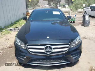 2017 Mercedes-Benz E 300 Luxury z VIN WDDZF4KB7HA217326, wystawiony jako IAAI lot #42444259 z przebiegiem 89 335 mil mil oraz . Historia ofert i sprzedaży dostępna na DreamBid. Obrazek 6.