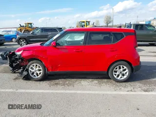 2020 Kia Soul S with VIN KNDJ23AUXL7085510, listed as a IAAI auction lot 41885461 with 43,611 mi miles and . Bid and sale history available at DreamBid. Image 14.