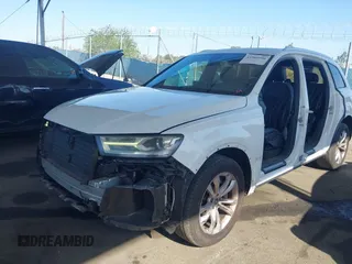 2019 Audi Q7 Premium z VIN WA1AAAF70KD037387, wystawiony jako IAAI lot #41966996 z przebiegiem 93 245 mil mil oraz . Historia ofert i sprzedaży dostępna na DreamBid. Obrazek 6.