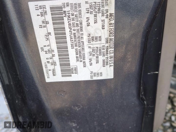 2000 Ford Explorer XLT with VIN 1FMZU83P4YUA57305, listed as a Copart auction lot 45678075 with 237,249 mi miles and Salvage title. Bid and sale history available at DreamBid. Image 12.