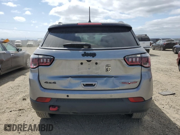 2019 Jeep Compass Trailhawk with VIN 3C4NJDDB3KT785383, listed as a Copart auction lot 53398135 with 83,498 mi miles and Salvage Title. Bid and sale history available at carsss.com. Image 6.