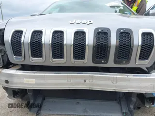 2017 Jeep Cherokee Limited with VIN 1C4PJLDB6HW521807, listed as a IAAI auction lot 42146399 with 46,487 mi miles and . Bid and sale history available at DreamBid. Image 6.
