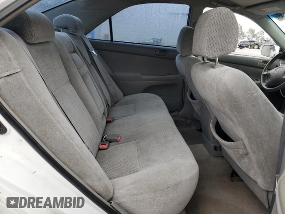 2004 Toyota Camry LE with VIN 4T1BE32K24U335720, listed as a Copart auction lot 51014555 with 190,461 mi miles and Clean Title. Bid and sale history available at carsss.com. Image 10.