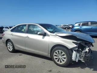 2015 Toyota Camry XLE z VIN 4T1BF1FK1FU003346, wystawiony jako Copart lot #49073935 z przebiegiem 42 396 mil mil oraz Szkoda całkowita • Salvage title. Historia ofert i sprzedaży dostępna na DreamBid. Obrazek 4.