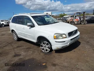 2013 Volvo XC90 Premier Plus z VIN YV4952CY3D1657314, wystawiony jako IAAI lot #42477546 z przebiegiem 104 693 mil mil oraz . Historia ofert i sprzedaży dostępna na DreamBid. Obrazek 6.