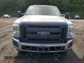 2012 Ford F-250 XL with VIN 1FTBF2B69CEC54446, listed as a Copart auction lot 59689675 with 152,278 mi miles and Non repairable. Bid and sale history available at DreamBid. Image 5.
