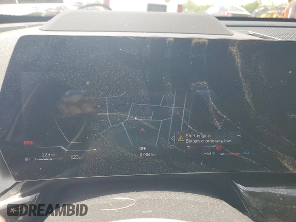 2023 BMW X1 xDrive28i z VIN WBX73EF02P5Y15293, wystawiony jako Copart lot #57629965 z przebiegiem 7 381 mil mil oraz Szkoda całkowita • Salvage title. Historia ofert i sprzedaży dostępna na DreamBid. Obrazek 9.