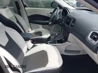 2019 Jeep Compass Altitude с VIN 3C4NJCBB7KT832430, выставлен на аукционе IAAI как лот 42319691 с пробегом 87 468 миль миль и . История ставок и продаж доступна на DreamBid. Изображение 5.