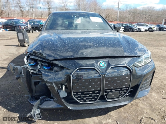 2024 BMW i4 xDrive40 with VIN WBY83FB04RFT19615, listed as a IAAI auction lot 41679918 with 3,883 mi miles. Bid and sale history available at carsss.com. Image 20.