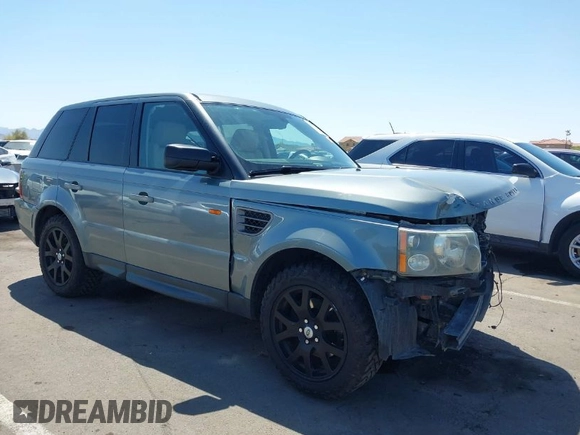 2007 Land Rover Range Rover Sport HSE z VIN SALSK25487A994145, wystawiony jako IAAI lot #41987911 z przebiegiem 217 595 mil mil oraz . Historia ofert i sprzedaży dostępna na DreamBid. Obrazek 1.