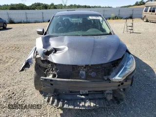2019 Nissan Sentra SV z VIN 3N1AB7AP2KY305675, wystawiony jako Copart lot #55119015 z przebiegiem 44 217 mil mil oraz Szkoda całkowita • Salvage title. Historia ofert i sprzedaży dostępna na DreamBid. Obrazek 5.