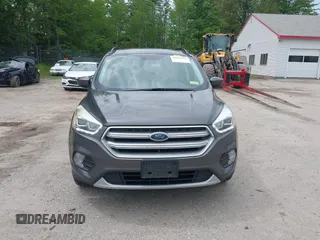 2017 Ford Escape SE с VIN 1FMCU9GD3HUD71233, выставлен на аукционе IAAI как лот 42449711 с пробегом 107 666 миль миль и . История ставок и продаж доступна на DreamBid. Изображение 12.