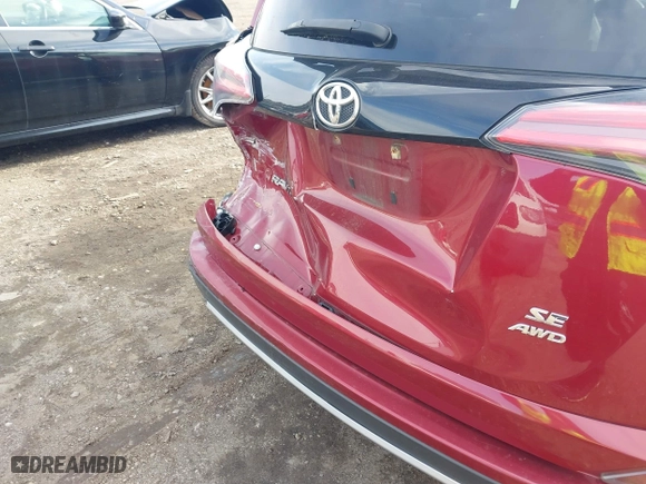 2018 Toyota RAV4 SE with VIN JTMJFREV7JD237235, listed as a IAAI auction lot 41870553 with 116,114 mi miles. Bid and sale history available at carsss.com. Image 21.