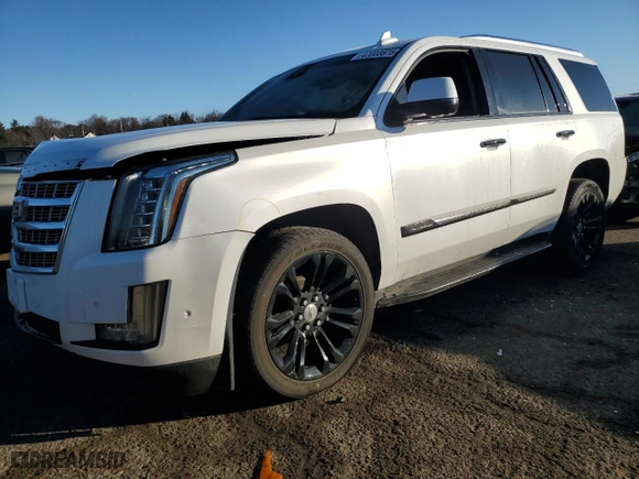 2019 Cadillac Escalade Luxury with VIN 1GYS4BKJXKR364353, listed as a Copart auction lot 47003875 with 61,967 mi miles and Salvage Title. Bid and sale history available at carsss.com. Image 1.