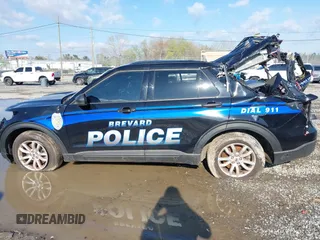 2022 Ford Police Interceptor z VIN 1FM5K8AC6NGC52692, wystawiony jako IAAI lot #41957993 z przebiegiem 7 834 mil mil oraz . Historia ofert i sprzedaży dostępna na DreamBid. Obrazek 14.