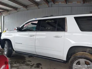 2019 Chevrolet Suburban Premier with VIN 1GNSKJKJ2KR354283, listed as a IAAI auction lot 39548082 with Not Provided miles and . Bid and sale history available at DreamBid. Image 14.