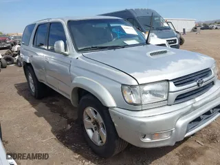 2001 Toyota 4Runner SR5 with VIN JT3GN86R110206776, listed as a IAAI auction lot 41886134 with 381,785 mi miles. Bid and sale history available at carsss.com. Image 1.