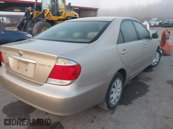 2005 Toyota Camry STD with VIN 4T1BE32K55U019844, listed as a IAAI auction lot 41766436 with 203,251 mi miles and . Bid and sale history available at DreamBid. Image 4.