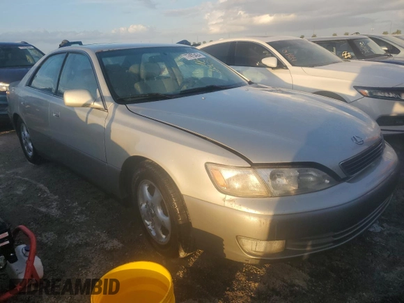 1999 Lexus ES 300 Luxury Sport Sdn with VIN JT8BF28G0X5056259, listed as a Copart auction lot 77475424 with 0 mi miles and Non Repairable. Bid and sale history available at carsss.com. Image 4.
