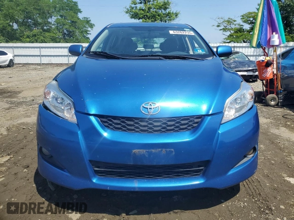 2010 Toyota Matrix S z VIN 2T1KE4EE1AC044165, wystawiony jako Copart lot #63262235 z przebiegiem 140 613 mil mil oraz Szkoda całkowita • Salvage title. Historia ofert i sprzedaży dostępna na DreamBid. Obrazek 5.