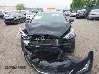 2015 Hyundai Elantra SE z VIN 5NPDH4AE5FH589344, wystawiony jako IAAI lot #42188682 z przebiegiem Nie podano mil oraz . Historia ofert i sprzedaży dostępna na DreamBid. Obrazek 12.