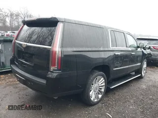 2018 Cadillac Escalade ESV Platinum z VIN 1GYS4KKJ4JR344128, wystawiony jako IAAI lot #41133274 z przebiegiem 159 941 mil mil oraz . Historia ofert i sprzedaży dostępna na DreamBid. Obrazek 4.
