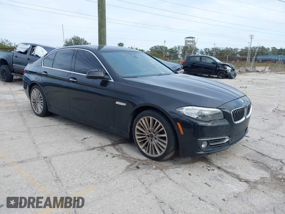 2015 BMW 5 Series 550i z VIN WBAKN9C57FD961425, wystawiony jako IAAI lot #41319817 z przebiegiem 100 233 mil mil oraz . Historia ofert i sprzedaży dostępna na DreamBid. Obrazek 1.