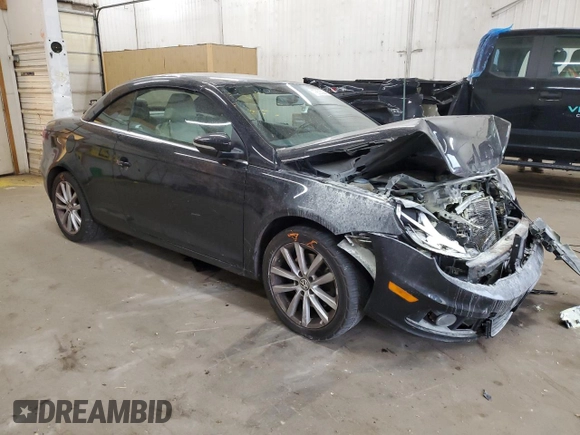 2013 Volkswagen Eos Komfort with VIN WVWBW8AH6DV003584, listed as a Copart auction lot 78823294 with 107,792 mi miles and Clean Title. Bid and sale history available at DreamBid. Image 4.