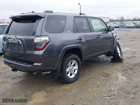 2020 Toyota 4Runner SR5 with VIN JTEBU5JR9L5781319, listed as a IAAI auction lot 41421134 with 133,245 mi miles. Bid and sale history available at carsss.com. Image 4.