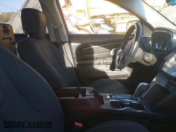 2010 GMC Terrain SLE-1 z VIN 2CTFLCEW0A6416692, wystawiony jako IAAI lot #42165126 z przebiegiem Nie podano mil oraz . Historia ofert i sprzedaży dostępna na DreamBid. Obrazek 5.