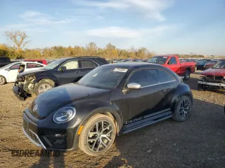 2018 Volkswagen Beetle Dune with VIN 3VWSD7AT8JM714856, listed as a Copart auction lot 77493564 with 29,154 mi miles and Salvage Title. Bid and sale history available at DreamBid. Image 1.