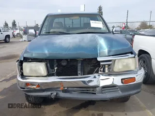 1996 Toyota T100 SR5 z VIN JT4UN24D7T0029477, wystawiony jako IAAI lot #41484412 z przebiegiem 260 843 mil mil oraz . Historia ofert i sprzedaży dostępna na DreamBid. Obrazek 13.
