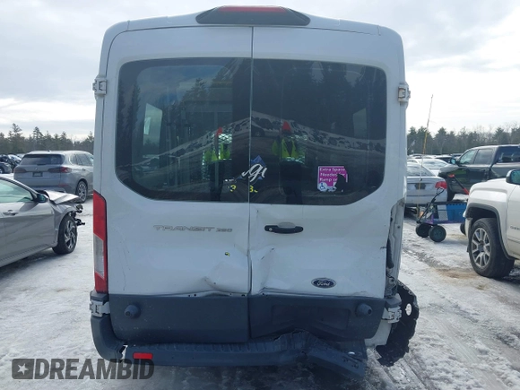 2018 Ford Transit Passenger XL z VIN 1FBZX2CMXJKA07321, wystawiony jako IAAI lot #41373858 z przebiegiem 197 135 mil mil oraz . Historia ofert i sprzedaży dostępna na DreamBid. Obrazek 16.