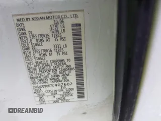 2007 Nissan Frontier SE z VIN 1N6AD09U67C407602, wystawiony jako IAAI lot #42405830 z przebiegiem Nie podano mil oraz . Historia ofert i sprzedaży dostępna na DreamBid. Obrazek 9.