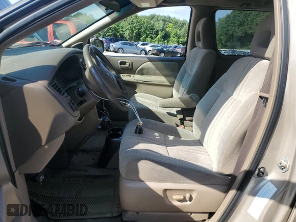 2003 Toyota Sienna LE with VIN 4T3ZF13C53U535150, listed as a Copart auction lot 66177434 with 210,451 mi miles and Clean Title. Bid and sale history available at carsss.com. Image 7.