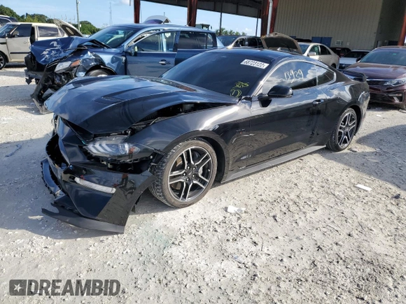2021 Ford Mustang GT with VIN 1FA6P8CF0M5157658, listed as a Copart auction lot 68723122 with 13,929 mi miles. Bid and sale history available at carsss.com. Image 1.