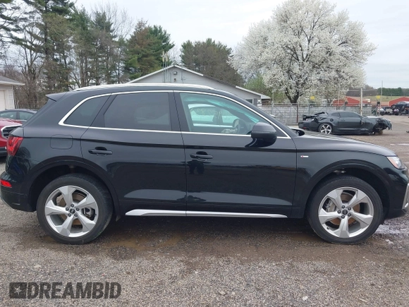 2022 Audi Q5 S line Premium Plus with VIN WA1EAAFY6N2034701, listed as a IAAI auction lot 41952830 with 26,077 mi miles and . Bid and sale history available at DreamBid. Image 12.