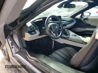2015 BMW i8 z VIN WBY2Z2C57FV392504, wystawiony jako Copart lot #78608573 z przebiegiem 25 505 mil mil oraz . Historia ofert i sprzedaży dostępna na DreamBid. Obrazek 8.