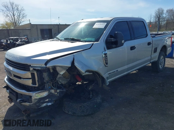2017 Ford F-250 Lariat z VIN 1FT7W2BT4HED52447, wystawiony jako IAAI lot #42134353 z przebiegiem 208 788 mil mil oraz . Historia ofert i sprzedaży dostępna na DreamBid. Obrazek 17.