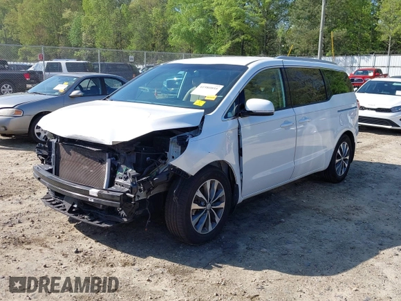 2017 Kia Sedona SX with VIN KNDMC5C12H6329656, listed as a IAAI auction lot 41980895 with 111,318 mi miles. Bid and sale history available at carsss.com. Image 2.