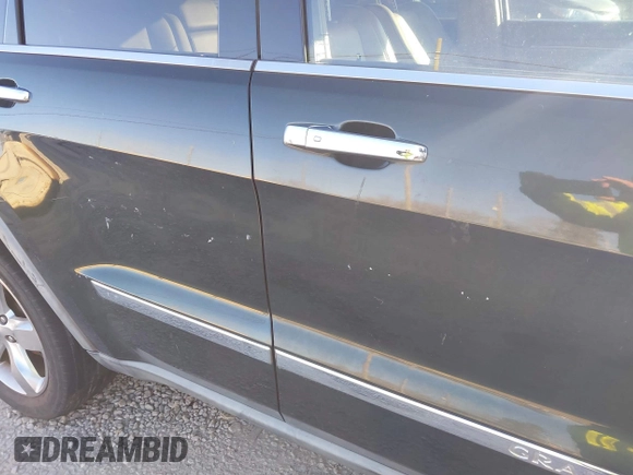 2011 Jeep Grand Cherokee Overland with VIN 1J4RS6GT3BC583261, listed as a IAAI auction lot 41265641 with 184,984 mi miles and . Bid and sale history available at DreamBid. Image 12.